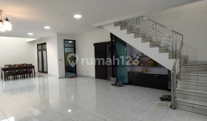 Rumah Furnished 2 Lantai Taman Sakura Soekarno Hatta Bandung Bagus 2