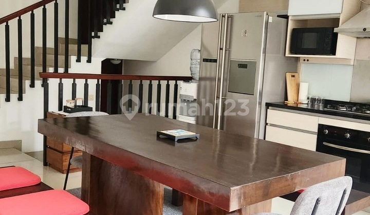 Rumah 3 Lantai Furnished Bagus Terawat Di Setraduta Bandung Rumah Bagus SHM di Setra Duta