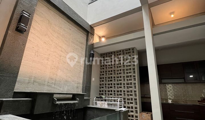 Flora House Summarecon Bandung Fully Renovated Nice Price 2 Billion Rupiah at Summarecon Bandung