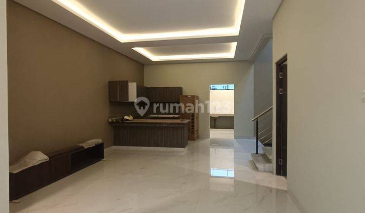 Rumah Baru 2 Lantai Di Singgasana Pradana Bandung Rumah Semi Furnished Baru HGB - Hak Guna Bangun di Kompleks Singgasana Pradana Bandung, Mekar Wangi 2