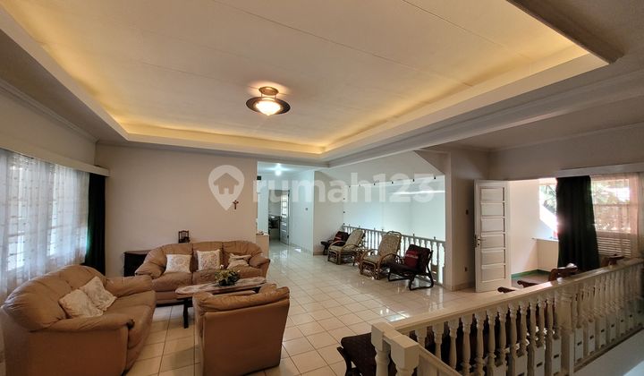 Rumah Bagus Asti Klasik Sayap Dago Bandung Daerah Tenang  2