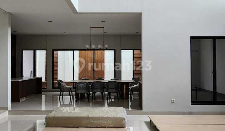 Rumah Emily Summarecon Bandung Furnished Bagus di Summarecon Bandung 2