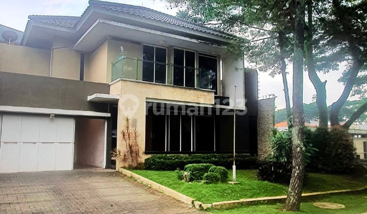 Rumah Larang Tapa 3 Lantai Bagus Shm Di Kota Baru Parahyangan