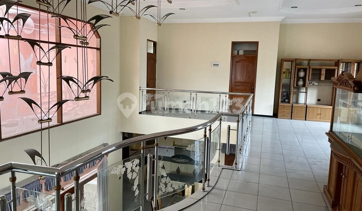 Rumah 2 Lantai di Istana Regency 1 Bandung