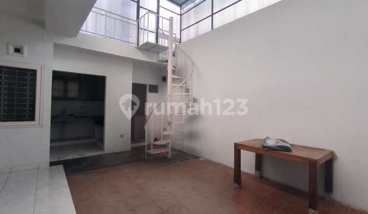 Rumah Singgasana Pradana Harga 65Juta Per Tahun Rumah Singgasana Pradana Harga 65Juta Per Tahun