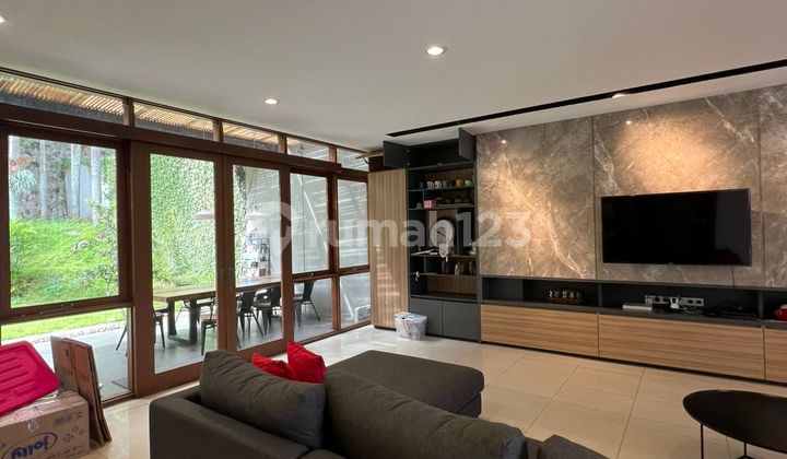 Rumah Mewah Setraduta Bagus Siap Huni Di Bandung Rumah Mewah Setraduta Bagus Siap Huni Di Bandung