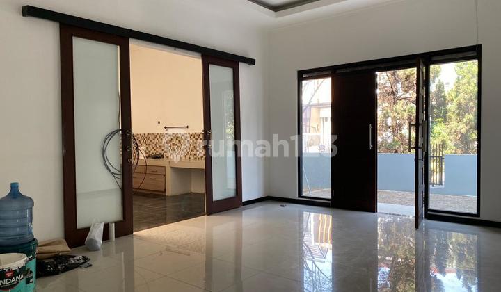 Nice 2-Story House in Singgasana Pradana Bandung 2