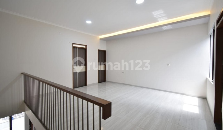 Rumah Bagus 2 Lantai Di Kopo Mas Bandung Rumah Bagus SHM di Kompleks Kopo Mas Regency, Jl. Kh. Wahid Hasyim, Margasuka, Babakan Ciparay, Kota Bandung, Jawa Barat, Indonesia, 40225, Kopo Rumah Bagus 2 Lantai Di Kopo Mas Bandung Rumah Bagus SHM di Kompleks Kopo Mas Regency, Jl. Kh. Wahid Hasyim, Margasuka, Babakan Ciparay, Kota Bandung, Jawa Barat, Indonesia, 40225, Kopo