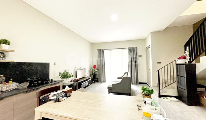 Quick!!! Ready-to-Live Neat House with Modern Minimalist Design in Bintaro Sector 7, Negotiable Price (am)