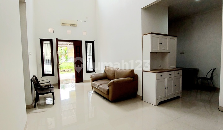 Cepat!!! Rumah Apik Siap Huni Design Modern Minimalis Di Sektor 9, Harga Nego 1