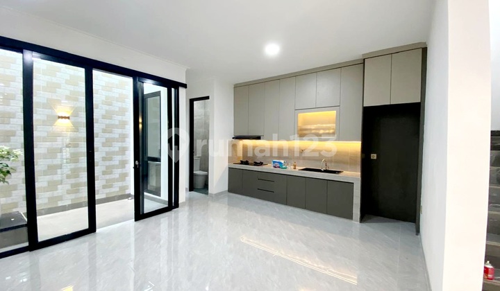 Cepat! Rumah Baru Apik Siap Huni di Graha Bintaro Design Modern Minimalis, Harga Nego (Dns) Cepat! Rumah Baru Apik Siap Huni di Graha Bintaro Design Modern Minimalis, Harga Nego (Dns)