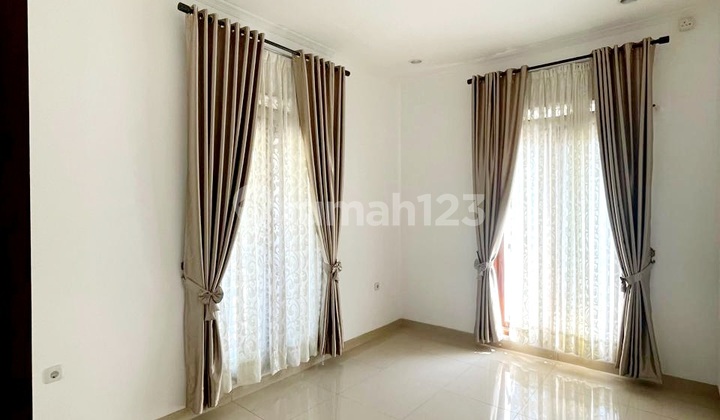 Quick! Ready-to-Occupy House in Bintaro Sector 9 Hook, Negotiable Price (Frd) 2