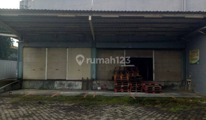 Gedung ex supermarket Pondok Chandra Dekat pintu tol ke Juanda 1