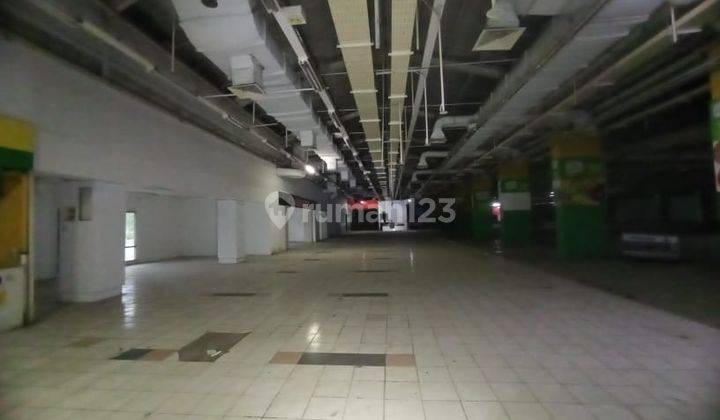 Gedung ex supermarket Pondok Chandra Dekat pintu tol ke Juanda 2