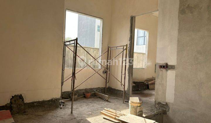 Rumah Baru Split Level Citraland Utama 2