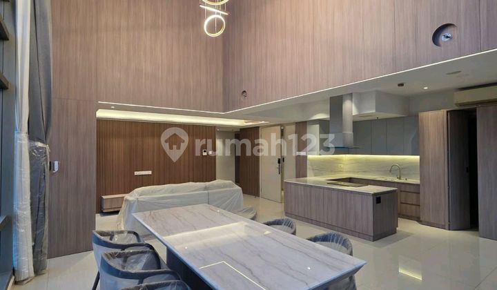 La Riz Pakuwon Mall Apartment Level 23 Private Elevator 1