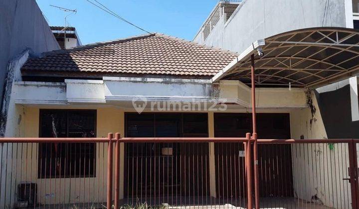 Rumah Simpang Darmo Permai Selatan 1