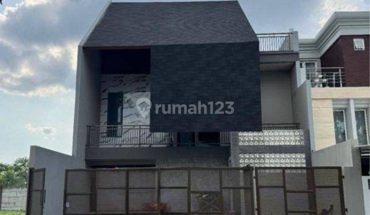 Rumah Baru 3 Tingkat Pakuwon City San Antonio  1