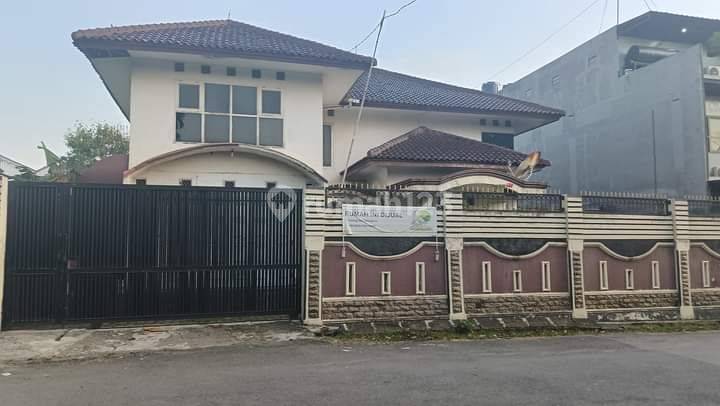 Rumah 2 Lantai Bagus SHM di Jl Alternatif Sentul, Bogor 1