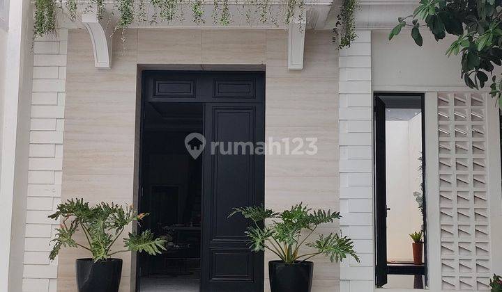 Rumah Siap Huni 2 Lantai Dekat Pondok Indah, 1