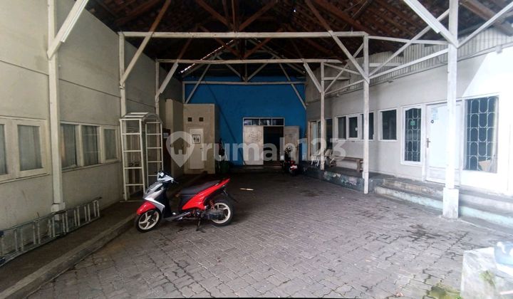 Space for Office and Warehouse for Rent in Sersan Bajuri, Setiabudi Space for Office and Warehouse for Rent in Sersan Bajuri, Setiabudi
