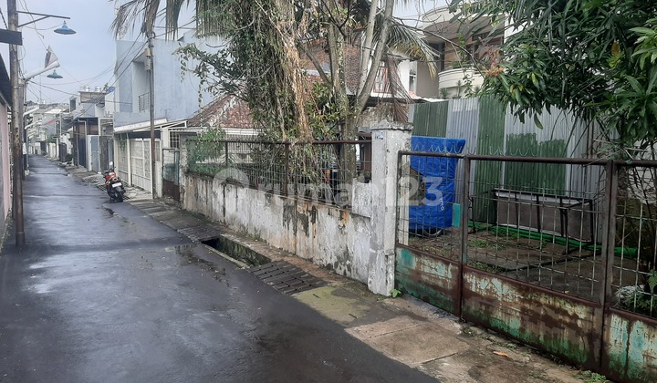 Land in the City Center, Near Bandung Square.