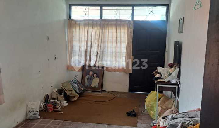 Ready-to-Occupy House in Pharmindo, Located in the Front Area of the Complex 2