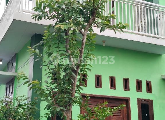 Rumah Hook 2 Lantai, SHM, Dekat Taman, Akses Tol, Masjid, di Lingkungan Asri di Mojokerto 2