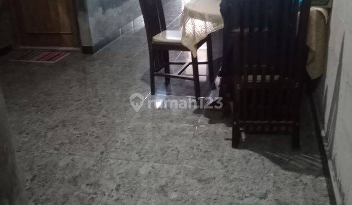 Rumah belakang kampus stikubank di Tlogo bayem , semarang SHM  2