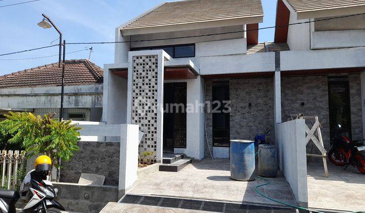 Rumah mewah harga murah 3 kamar di Sinar waluyo semarang SHM Baru 1