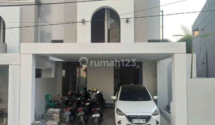 Rumah 3 Lt Mewah Dekat Pusat Kuliner Palebon Pedurungan Semarang 2