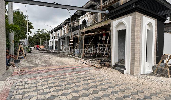 Rumah Mewah.dekat Kampus Unimus Kedungmundu Tembalang Semarang 1