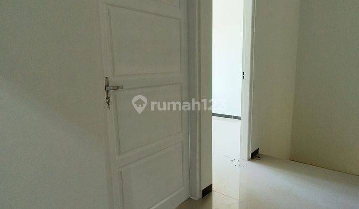 Rumah Mewah 2 Lantai Shm Baru Pinggir Jalan Raya.klipang Semarang 2