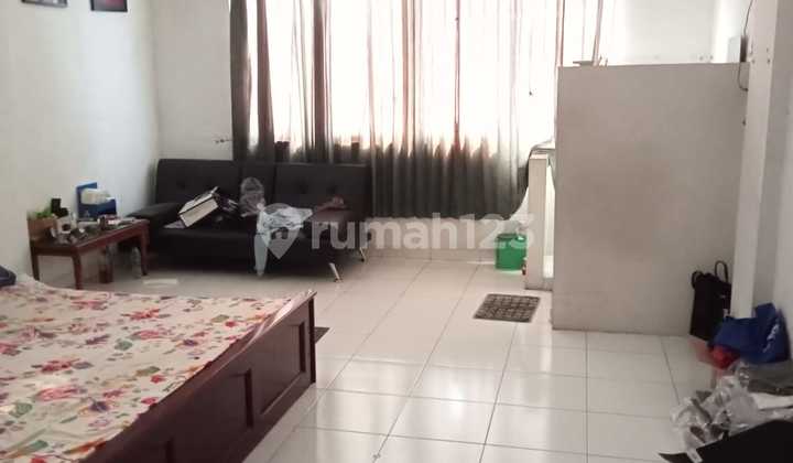 Business Space/ Space in 3-story shop house Pluit Sakti