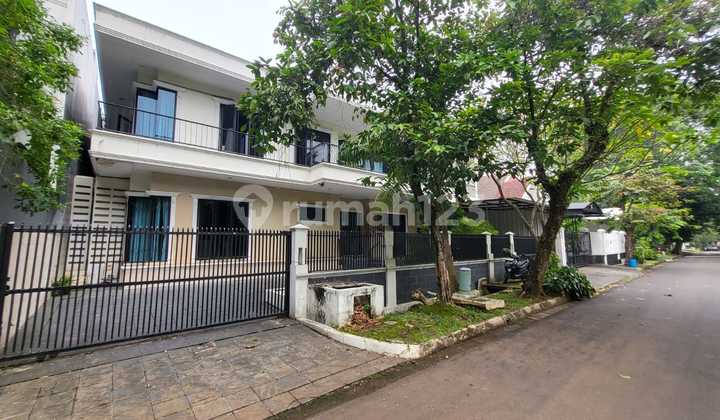 Rumah Mewah Design Minimalis, Bsd