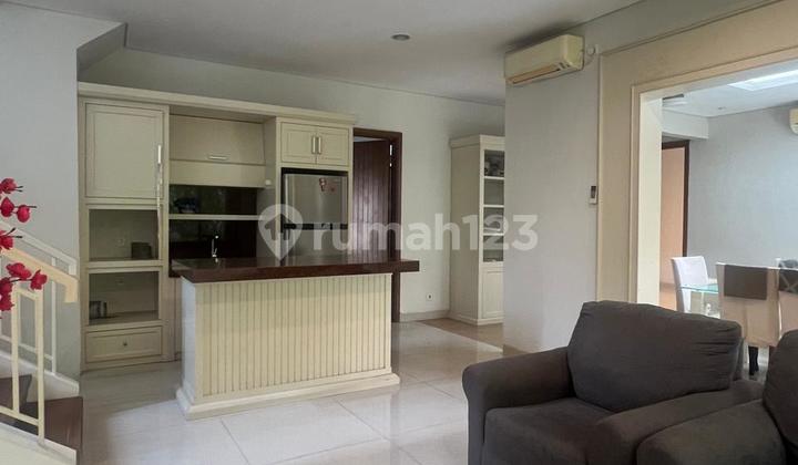 Rumah Hoek Samping Fasum, Bsd (bw) 2