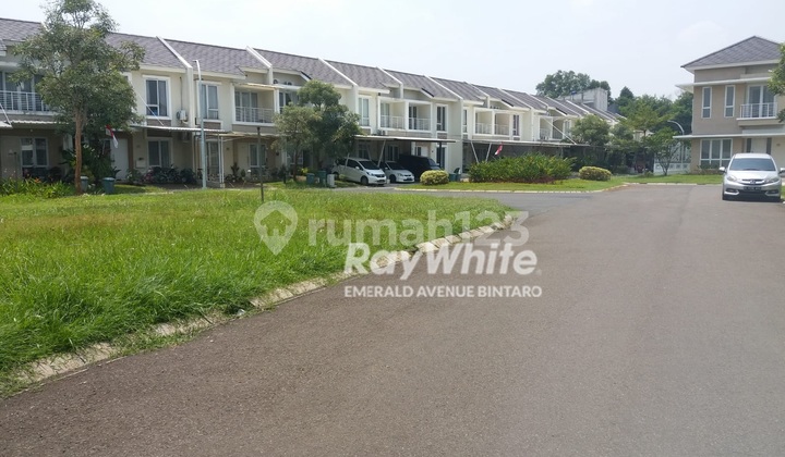 2-Story House 3 Bedrooms with SHM, Furnished in Paradise Resort Ciputat 2-Story House 3 Bedrooms with SHM, Furnished in Paradise Resort Ciputat