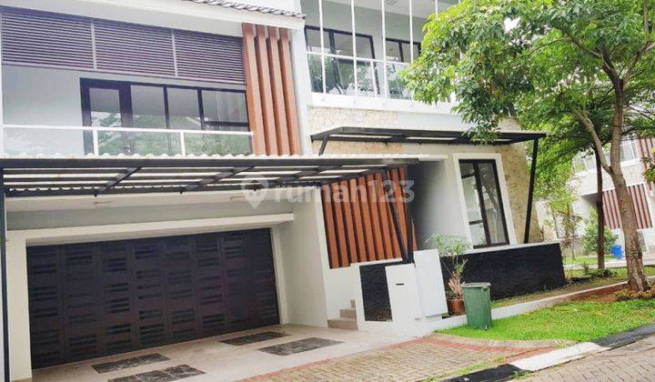 Rumah Hook Mewah Lt 305 Di Hunian Premiun Kebayoran Bintaro 1