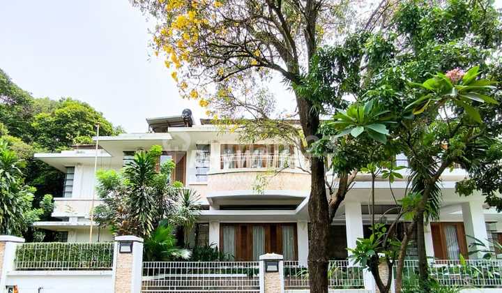 Luxurious Serene House with Swimming Pool in Premium Location Pondok Indah, South Jakarta Luxurious Serene House with Swimming Pool in Premium Location Pondok Indah, South Jakarta