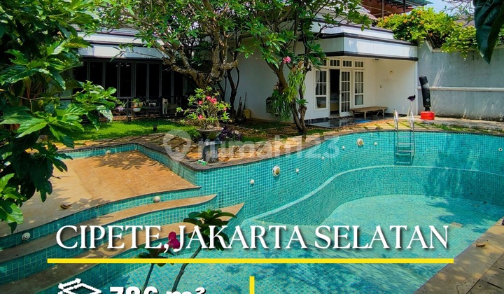 Rumah Luas Dan Nyaman Plus Kolam Renang Di Cipete, Jakarta Selatan