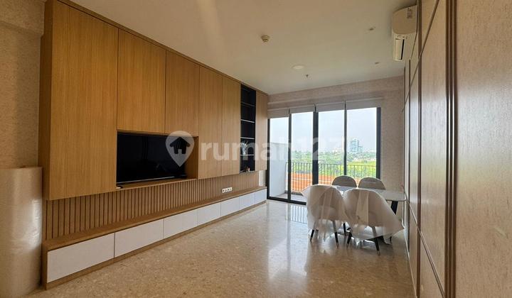 Dijual Apartemen Marigold Lantai Sedang, View Botanical Park, Full Furnish