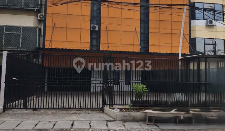 Ruko Gandeng 2, lokasi strategis