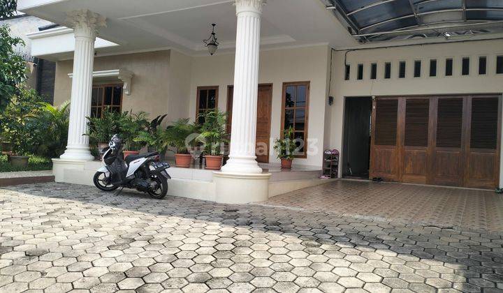 Rumah Lux Semi Furnish Jatiraden Krangan Bekasi Kota 2