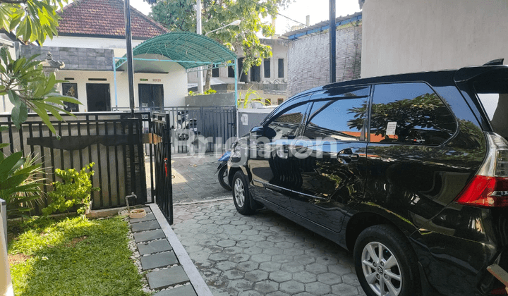 RUMAH  TAMAN GRIYA JIMBARAN DEKAT PEPITO SUPERMARKET 2