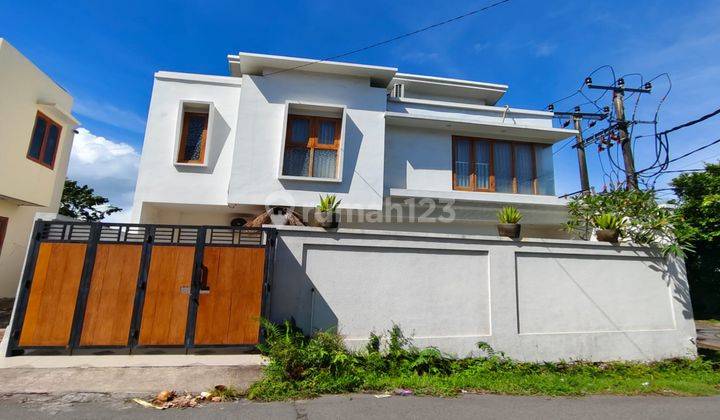 Rumah Semi Villa Dekat Dengan GWK Jimbaran Bali 1