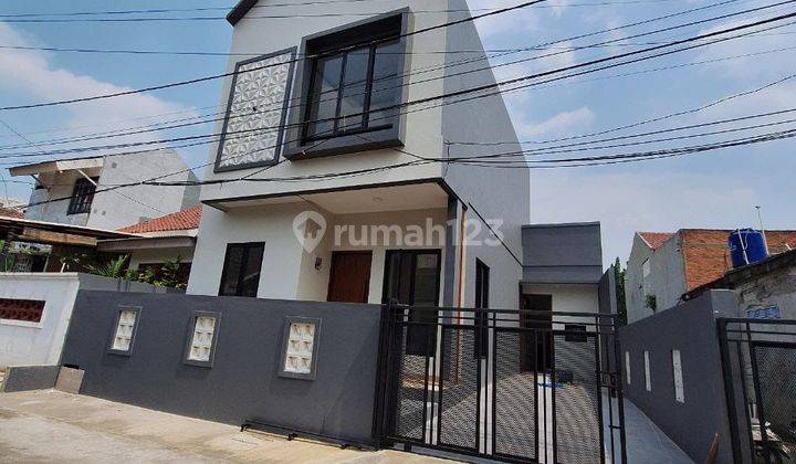 723.Rumah 2Lt Strategis Antara Bsd bintaro Dgn Tanah Luas Ciputat 2