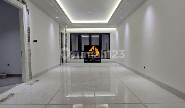 T79.RUMAH MEWAH AMERICAN CLASSIC  ROOFTOP LUAS CEMPAKA PUTIH 2