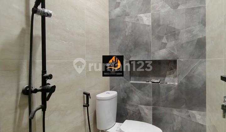 T89.RUMAH BARU MODERN CLASSIC CIRACAS FULL BATA MERAH JAKTIM 2