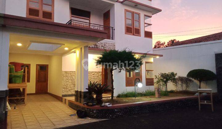 S764.rumah Modern Tropis Kulitas Bata Merah Jsentuhan Jati Blora 1