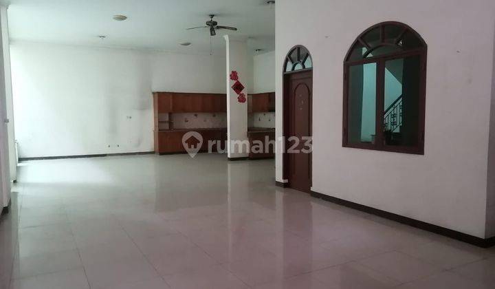 RUMAH 2.5 LANTAI PLUUT SAKTI 3